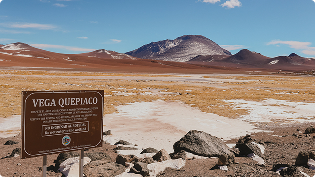 Laguna Quepiaco na Ruta de los Salares